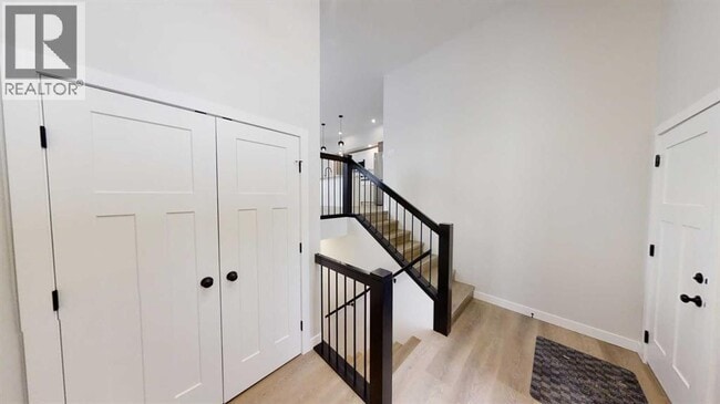 Building Photo - 13001-1106A 106A St
