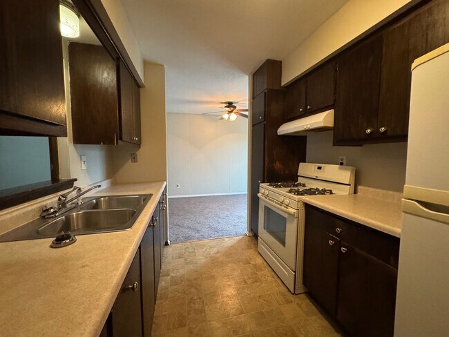 Building Photo - 6451 N 73rd St