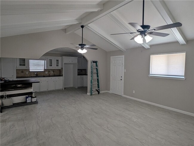 Foto del edificio - 5201 Hitching Post Ln