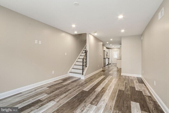 Foto del edificio - 2439 Jasper St