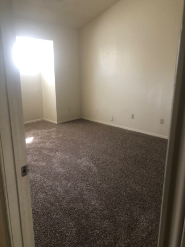 Building Photo - 1410 Arvel Cir