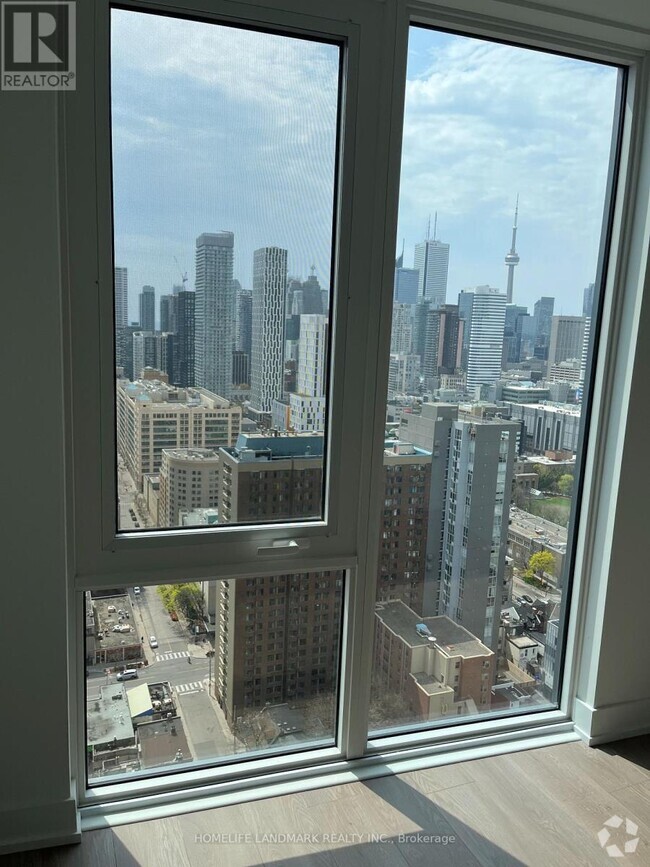 Building Photo - 308 Jarvis St