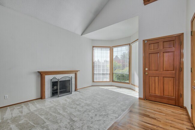 Foto del edificio - Beautiful cul-de-sac home, with fenced in ...