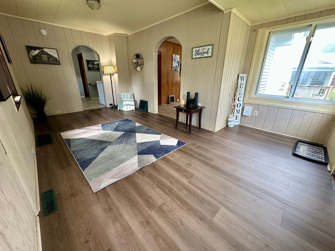Foto principal - 1 bedroom, 1 bathroom home for rent in Wat...