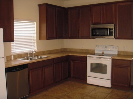 Fotografía del edificio - 5342 Rabbit Ridge Trl