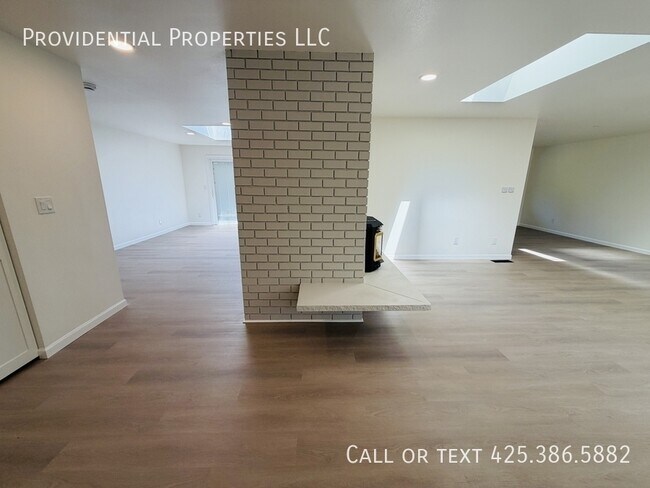 Foto del edificio - 3002 162nd Pl SE