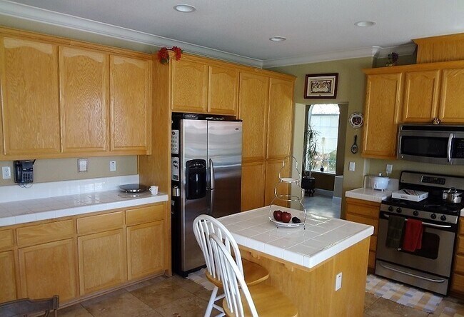 Foto del edificio - AVILABLE NOW!!! Beautiful 4bd Lincoln Home...