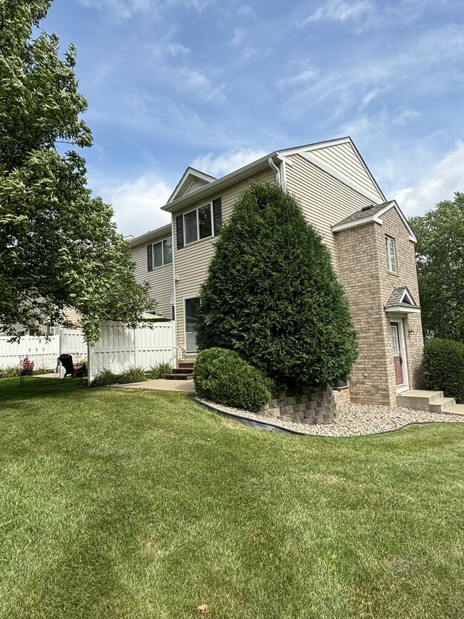 Back entrance - 7792 Village Pl