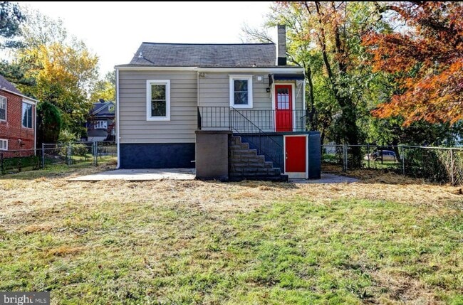 Building Photo - 3110 Louise Ave