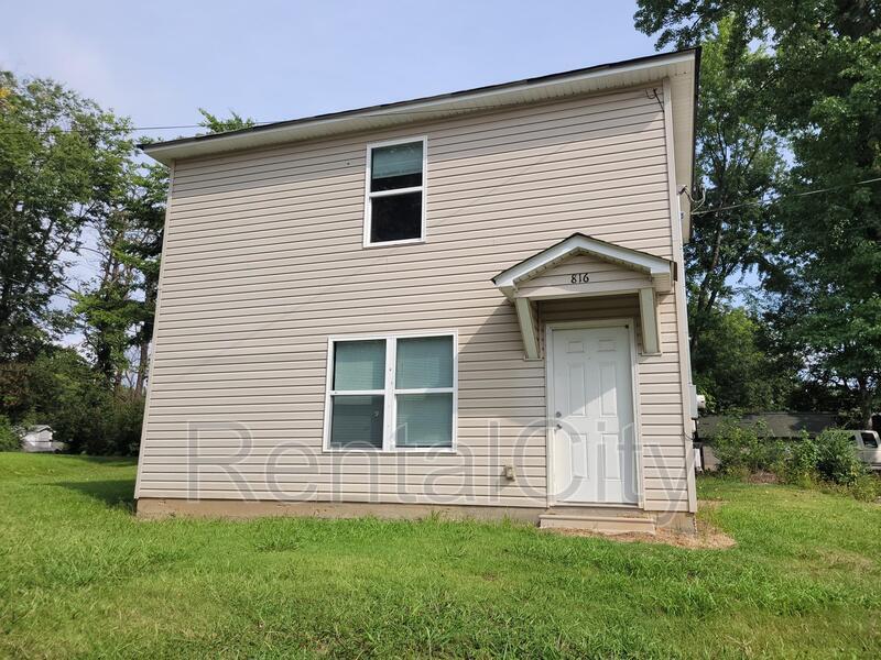 816 Cherry St, Dyersburg, TN 38024 House Rental in Dyersburg, TN