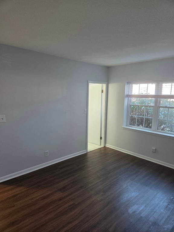 Foto del edificio - 190 Lake Shore Rd