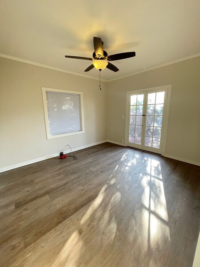 Foto del edificio - 4 bed / 1.5 ba house - Yuba City