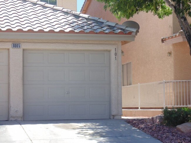 Building Photo - 8005 DRACO Cir