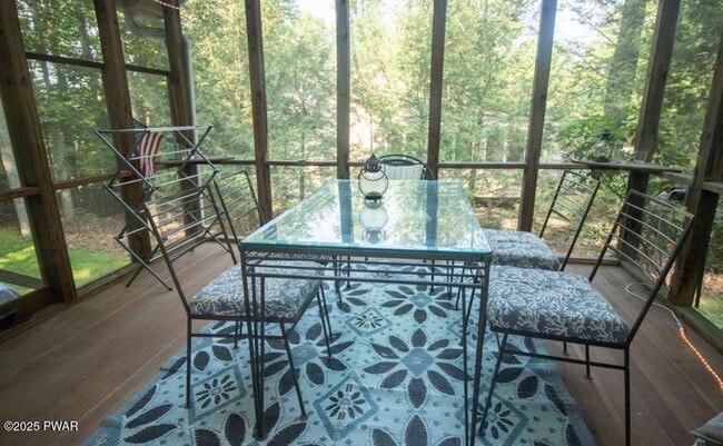 Foto del edificio - 46 Summit Cir