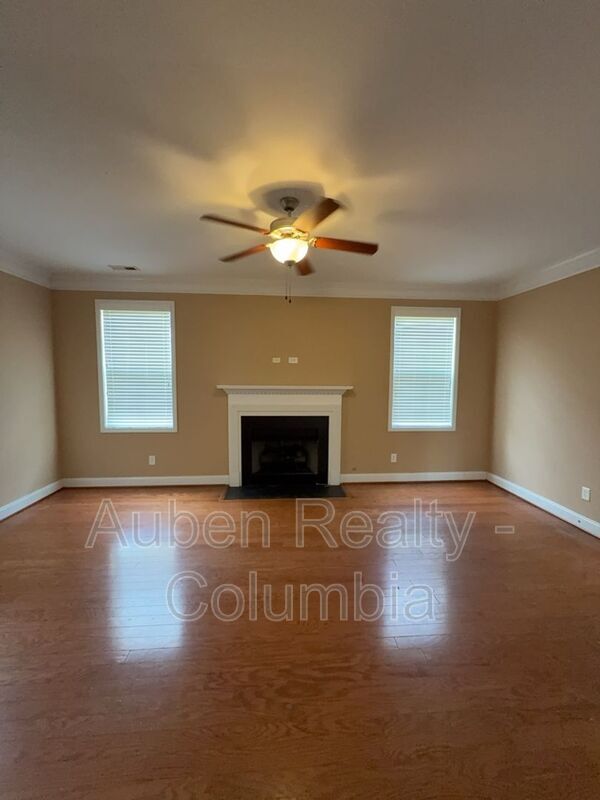 Building Photo - 100 Taylors Hill Dr
