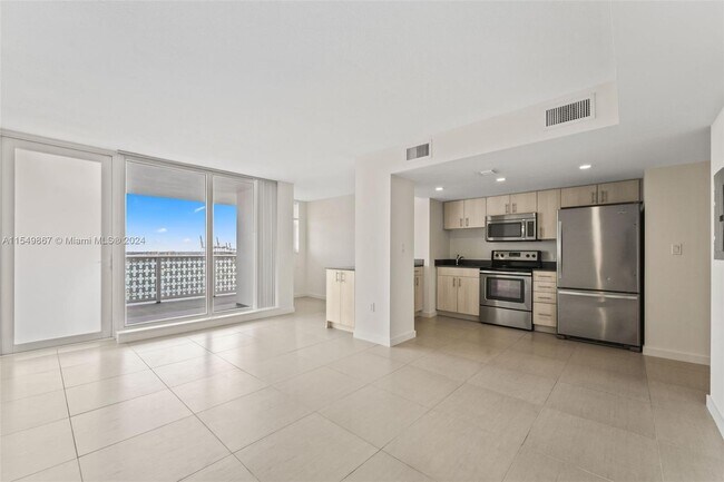 Foto del edificio - 910 West Ave