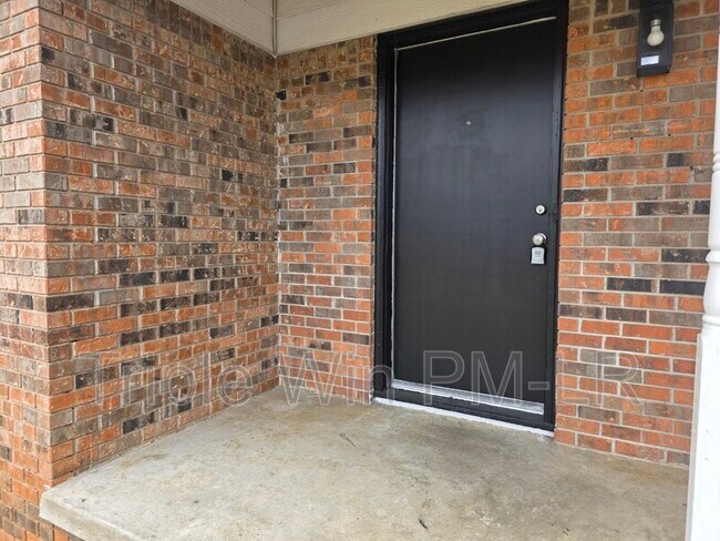 Building Photo - 1408 Johnson St