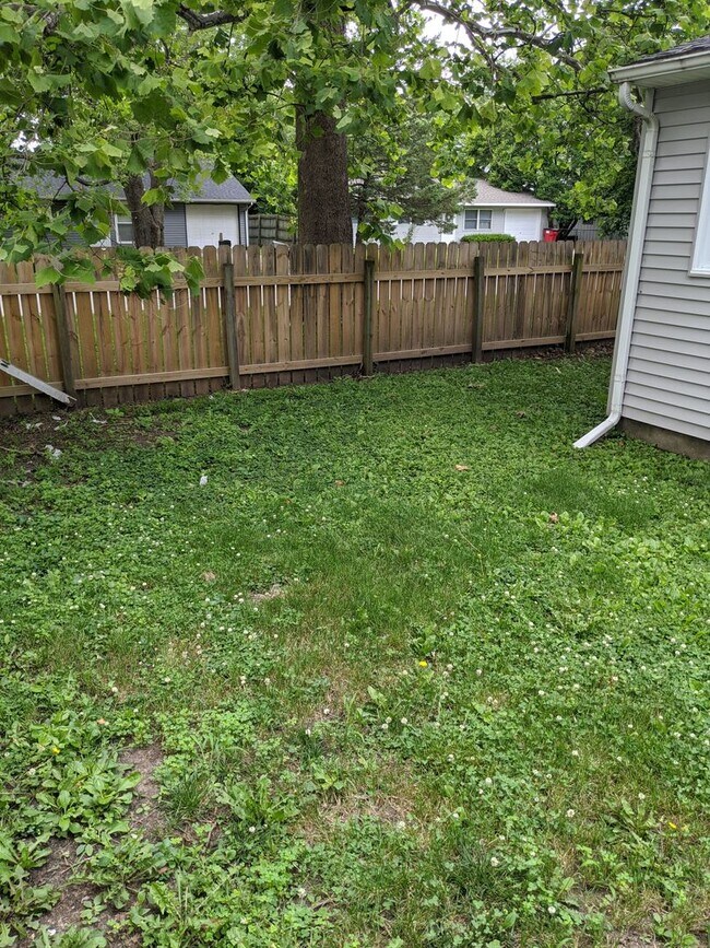 Foto del edificio - Now leasing for move in August 1st 2026!