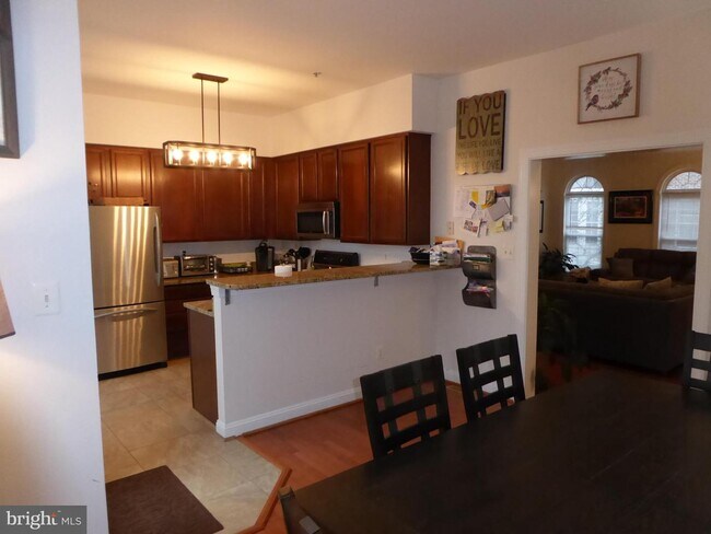 Building Photo - 214 Halpine Walk Ct