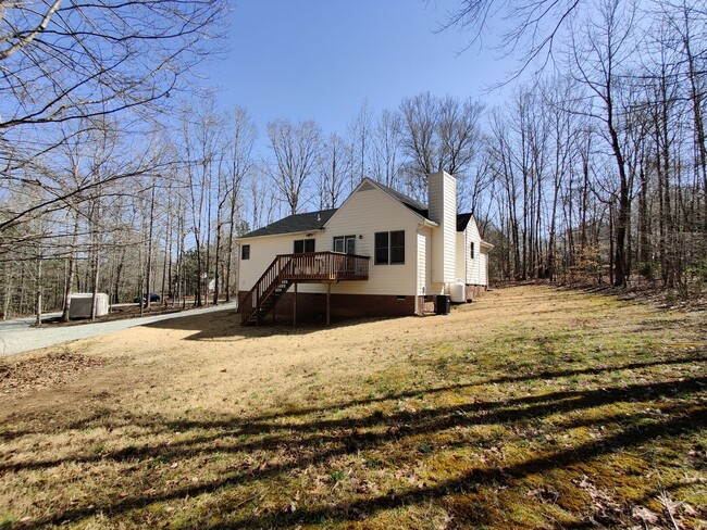 Building Photo - Ranch style home