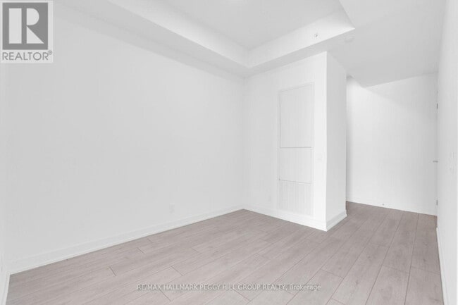 Building Photo - 39 Mary St