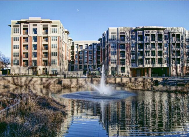 Foto del edificio - 5725 Carnegie Blvd