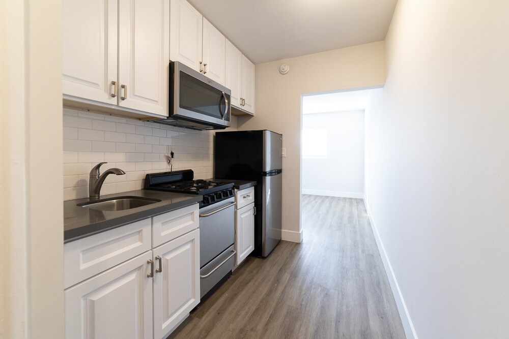 Foto principal - 4848 St Charles Pl