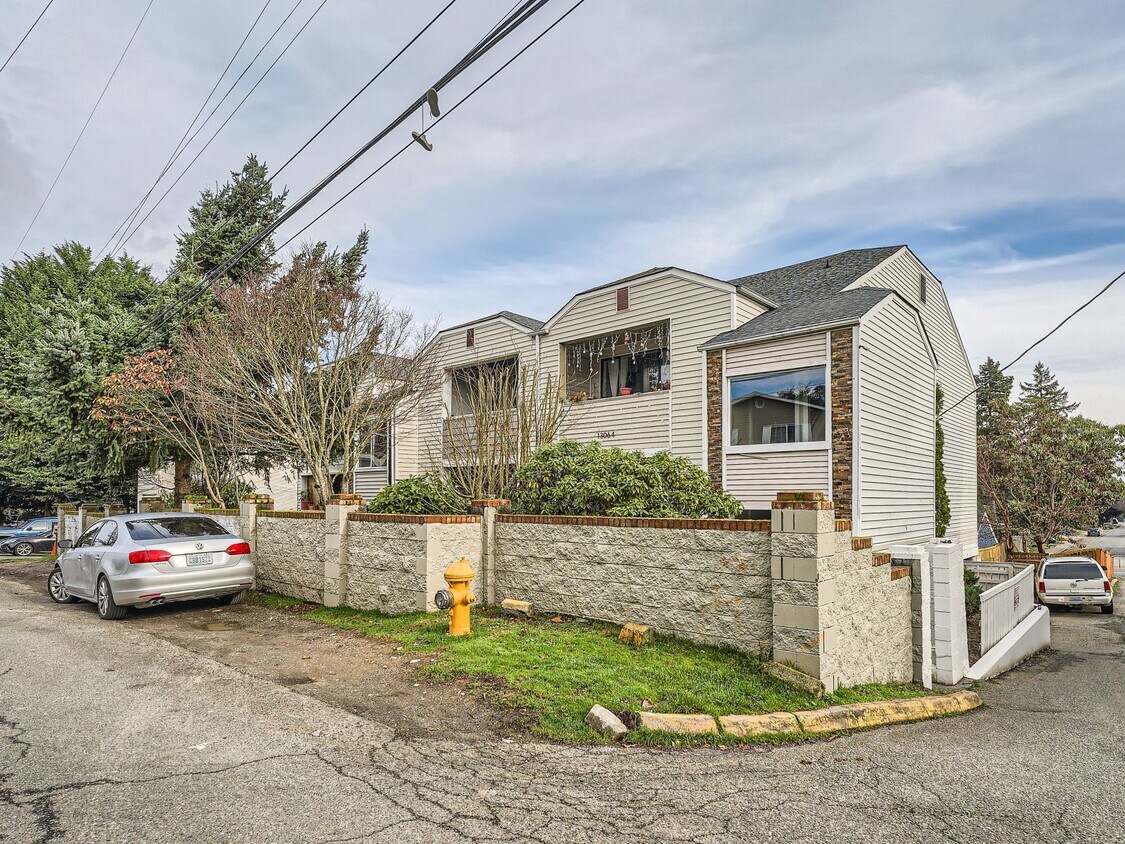 Primary Photo - 13064 12th Ave SW