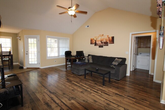 Foto del edificio - 2160 Waterwheel Dr