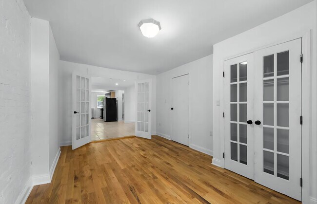 Foto del edificio - 64 Bainbridge St.