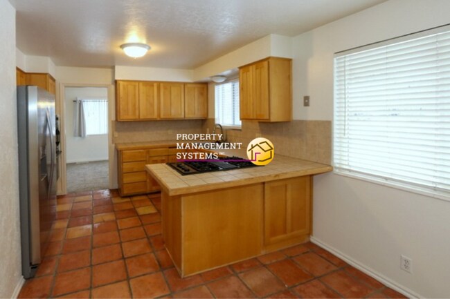 Foto del edificio - 4 Bedroom Cottonwood Heights Home