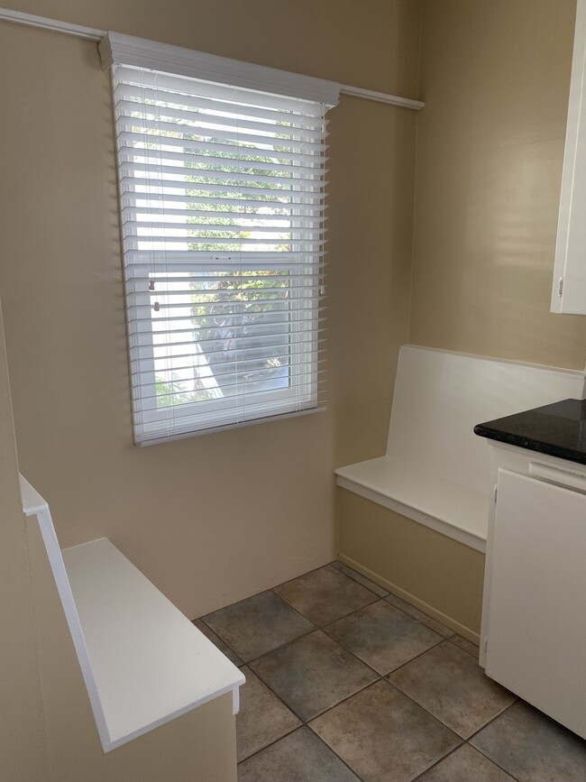 Built-in Kitchen eating area - 104 N Sierra Bonita Ave