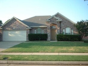 Building Photo - 817 Snapdragon Ln
