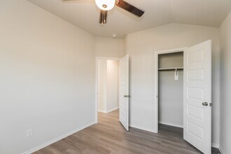 Building Photo - 24975 Aconite Ln
