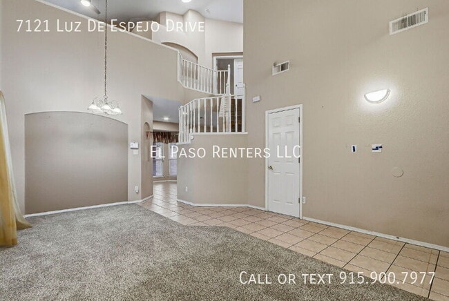 Building Photo - 7121 Luz De Espejo Dr