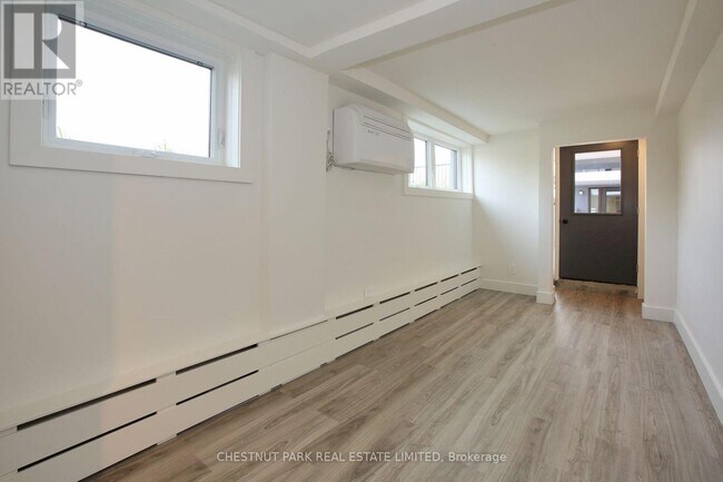 Photo du bâtiment - 1476 Avenue Rd