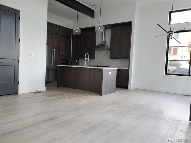 Foto del edificio - 3295 Navajo St