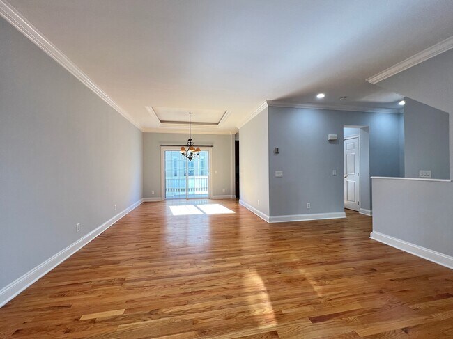 Building Photo - 160 Glenbrook Rd