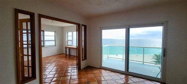 Building Photo - 6000 N Ocean Blvd
