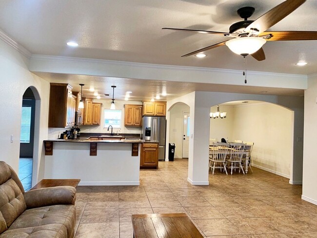 Building Photo - Beautiful all brick home