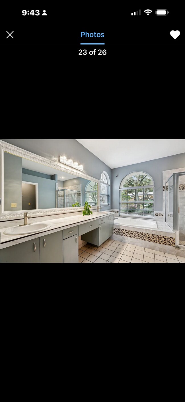 Foto del edificio - 9305 Wellington Park Cir