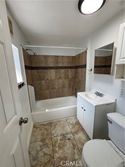 Foto del edificio - 1153 E 50th St