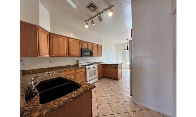 Building Photo - 1037 S Speckled Stone Way