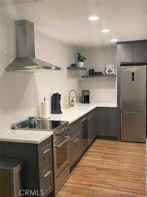 Building Photo - 751 Los Felices Cir W