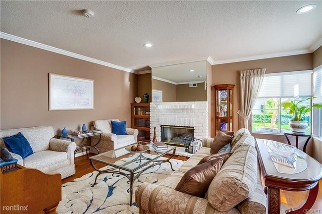Building Photo - 5 br, 4 bath House - 5333 Wortser Ave