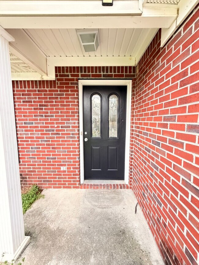 Foto del edificio - 110-112 Lyons Dr NW