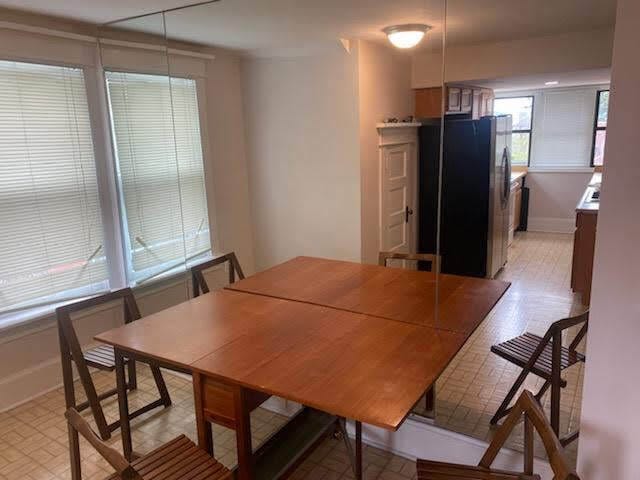 Foto del edificio - 316 S Douglas St