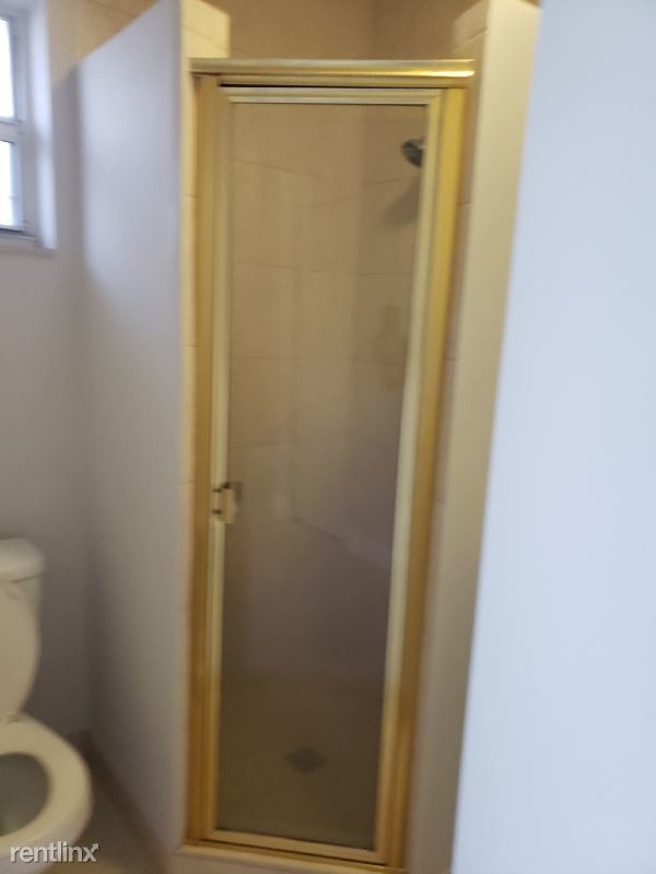 Foto del edificio - 1 br, 1 bath House - 107 Ave sw 8 st