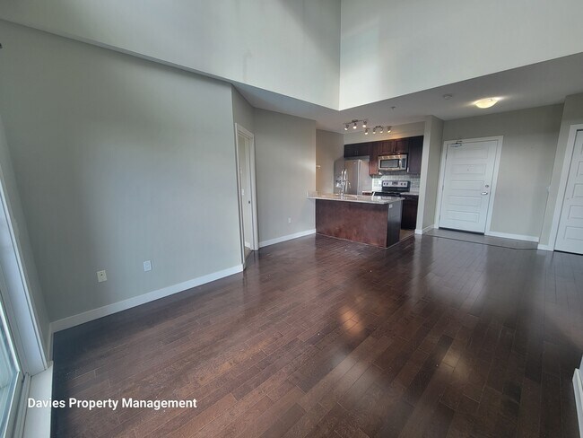 Photo du bâtiment - 1238 Windermere Way SW