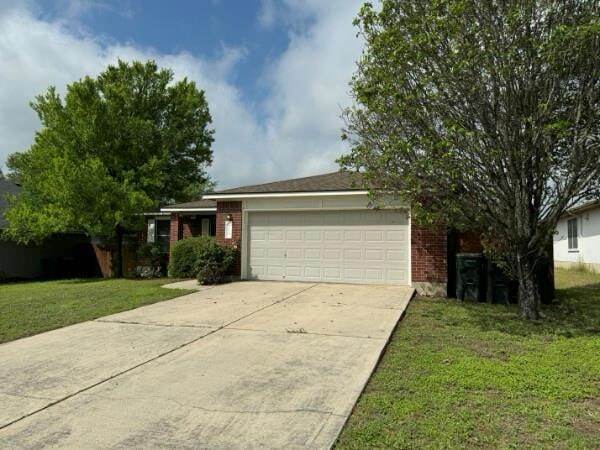 Building Photo - 213 Spring Branch Dr
